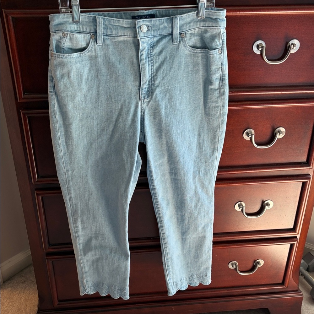 Talbots Light Blue Scallop-Hem Cropped Jeans